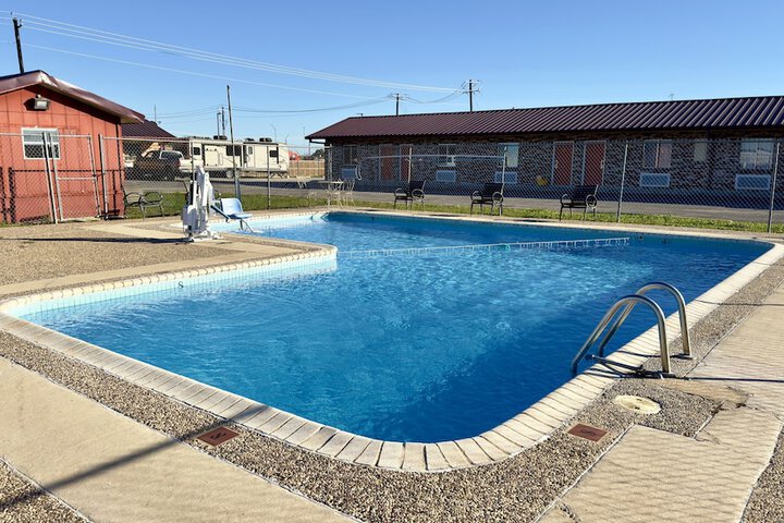 Pool 7 of 38