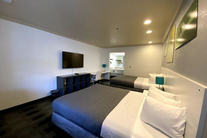 Room 20 of 23