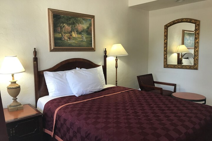 Room 45 of 49