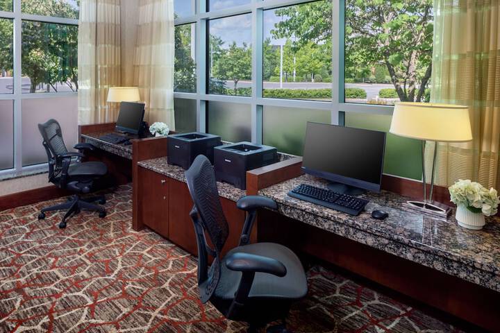 Business Center 40 of 40