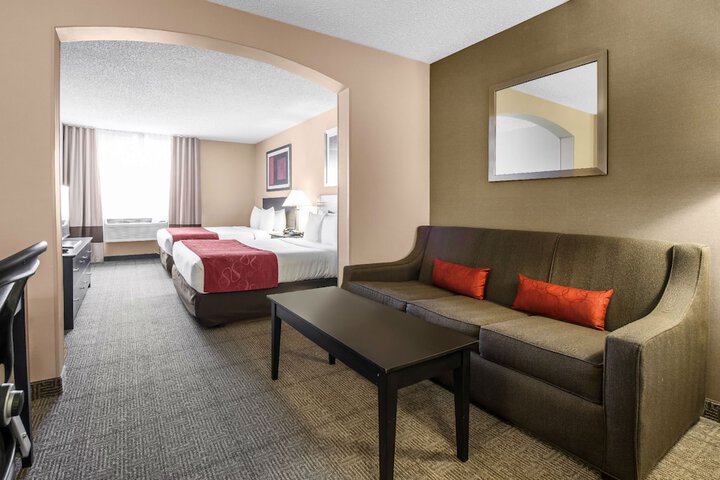 Room 18 of 32