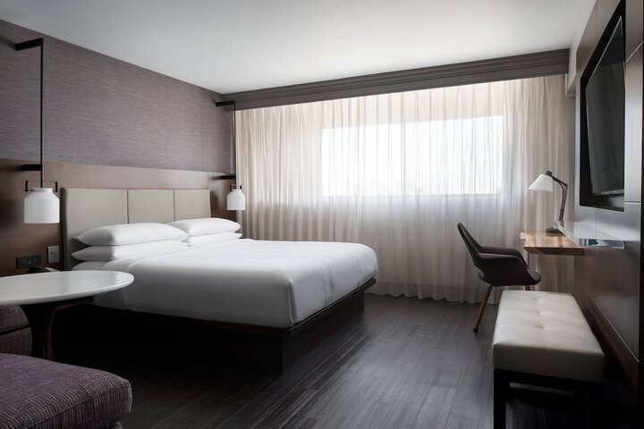 Room 14 of 53