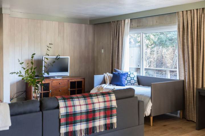 Room 35 of 128