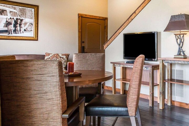 Yellowstone Valley Lodge an Ascend Collection Hotel