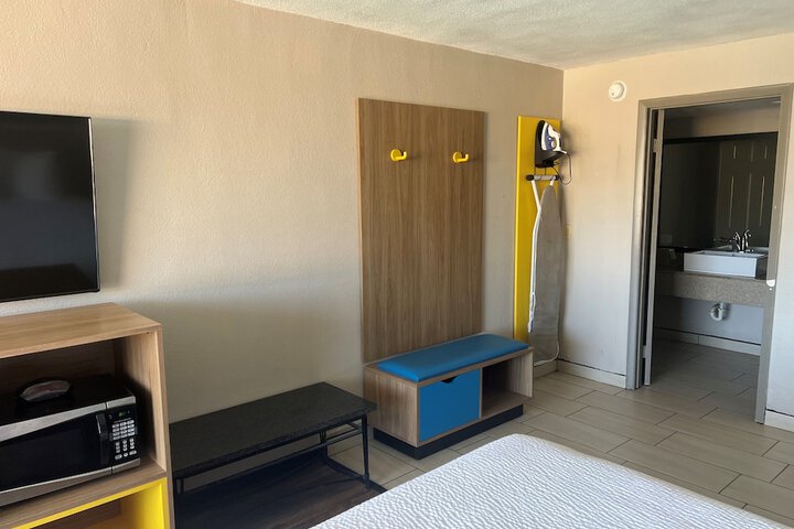 Room 29 of 41