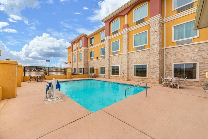 Pool 5 of 38