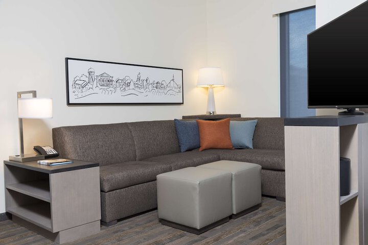 Room 19 of 33
