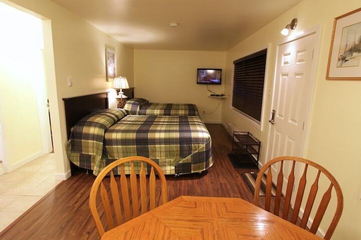 Room 27 of 51