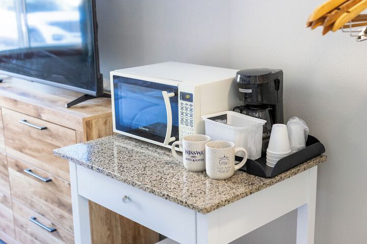 Nisswa Hotel and Suites