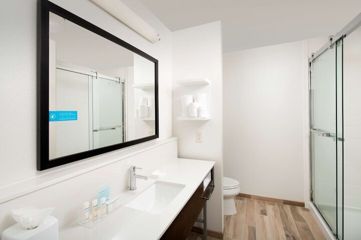 Room 14 of 27