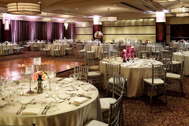 Ballroom/Hall 99 of 107