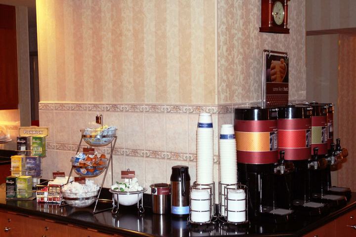 Dining 63 of 73