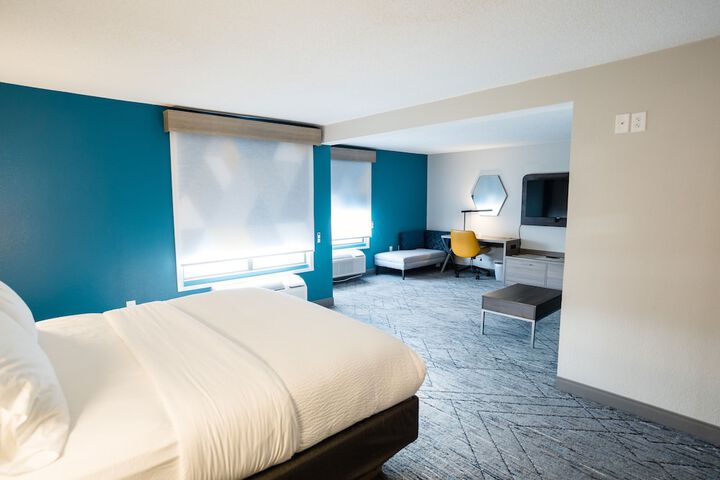 Holiday Inn Express & Suites Knoxville-North-I-75 Exit 112 by IHG