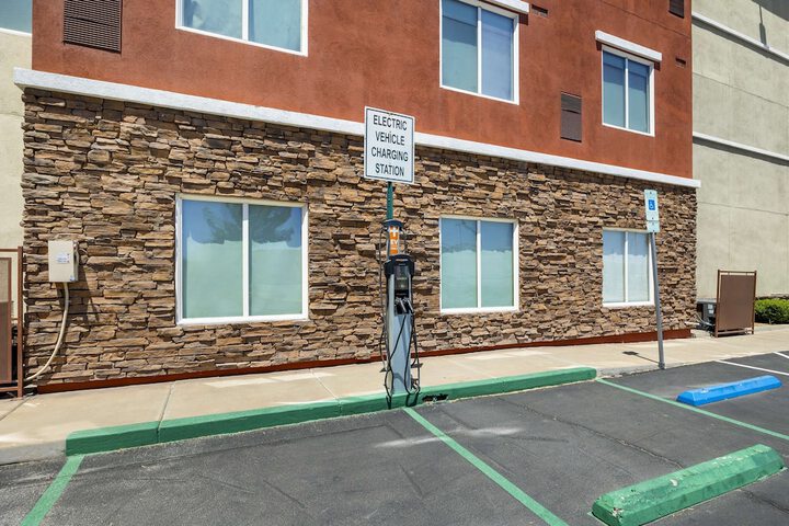 Best Western Plus Henderson Hotel