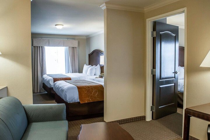 Room 19 of 41
