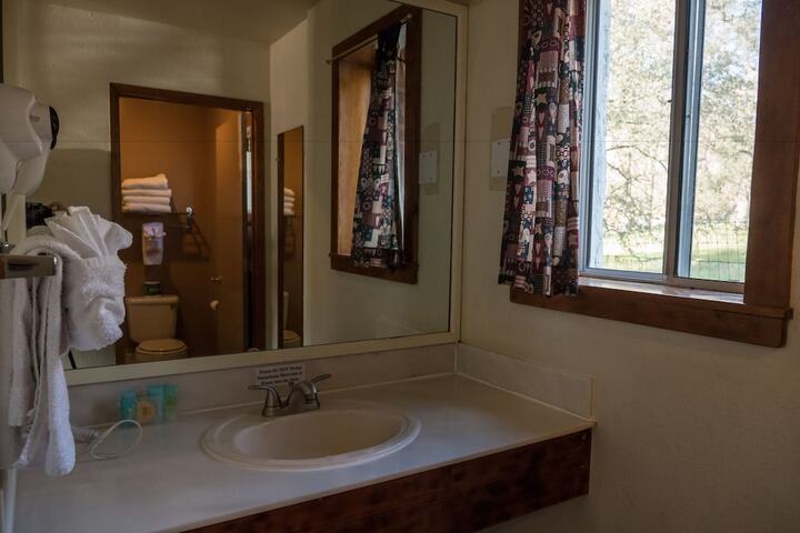 Room 12 of 44
