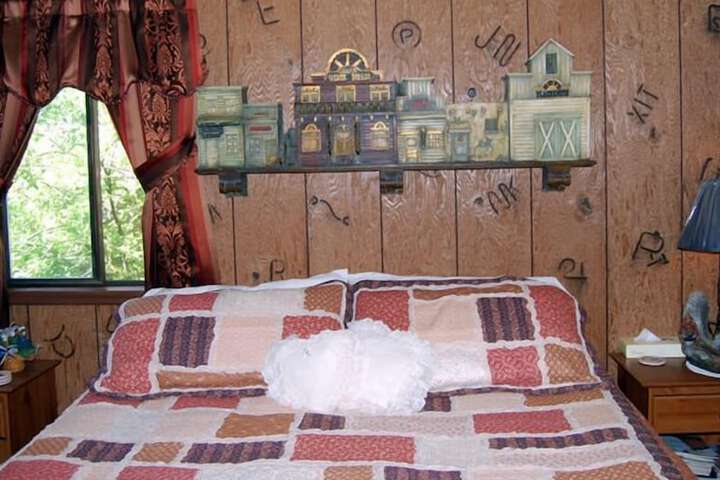Room 34 of 55