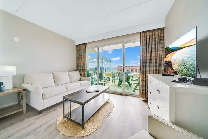 Montreal Beach Resort