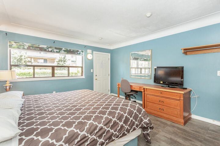 Room 17 of 60