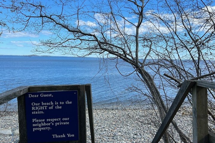 High Tide Inn