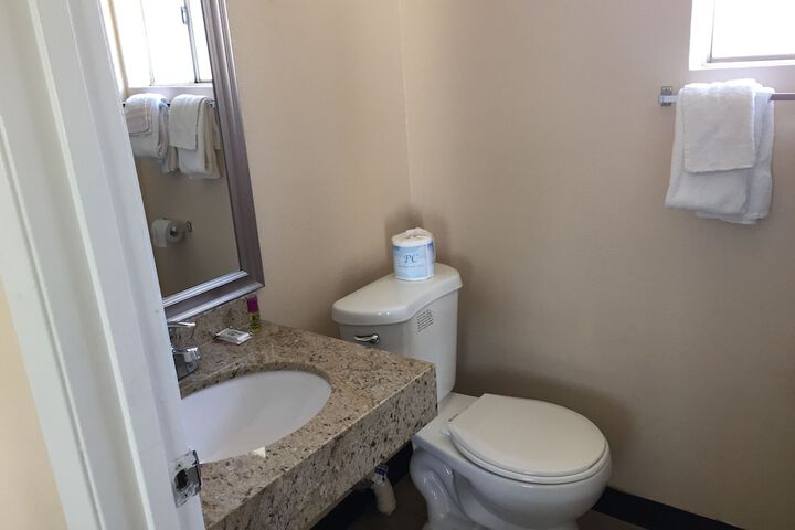 Room 13 of 15