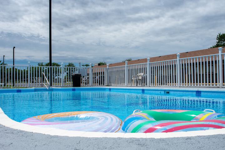 Pool 5 of 35