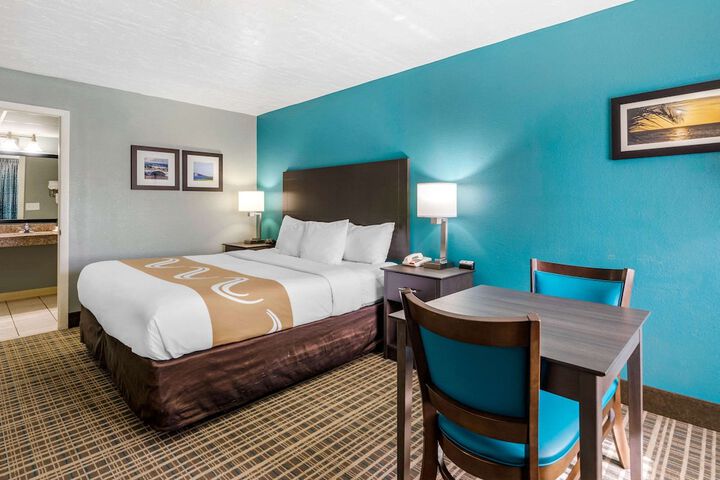 Room 15 of 30