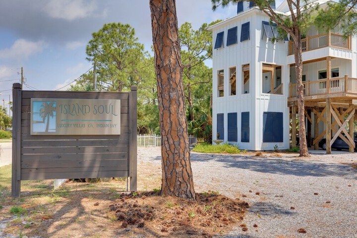 Luxe Family Condo w / Gulf View in Dauphin Island!
