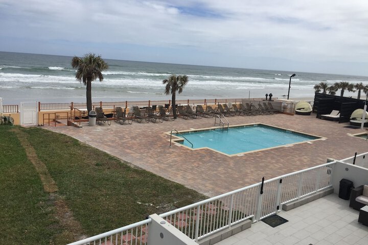 Pool 9 of 33