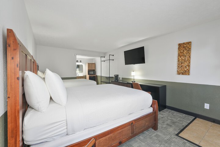 Tremont Lodge & Resort