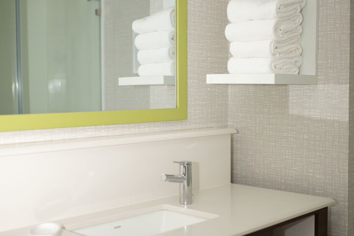 Hampton Inn & Suites Dundee
