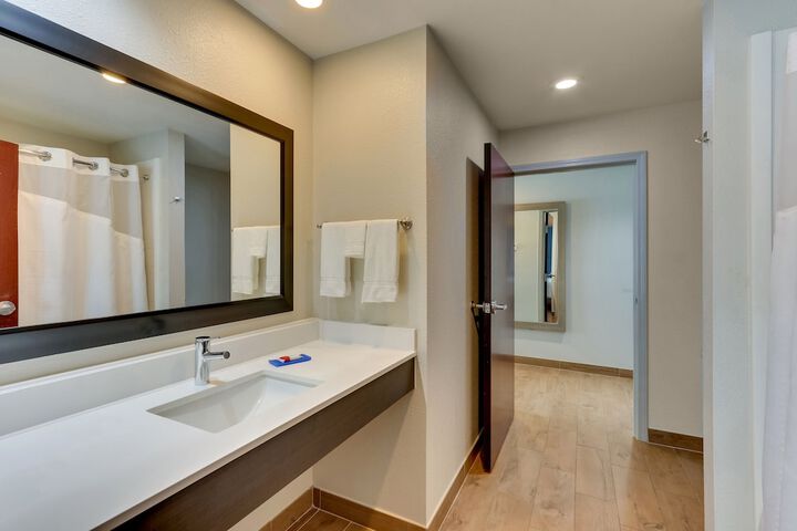 Holiday Inn Express & Suites Ardmore by IHG