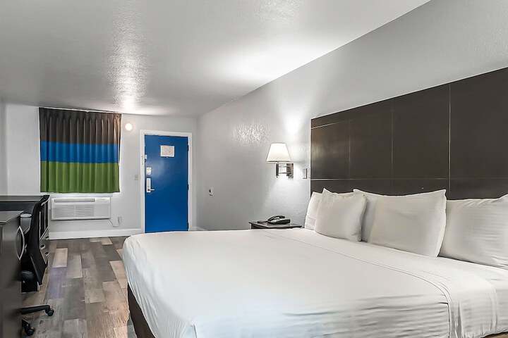 Room 21 of 31