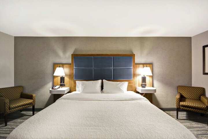 Room 27 of 56