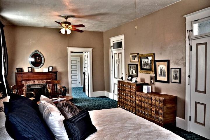 Room 25 of 45