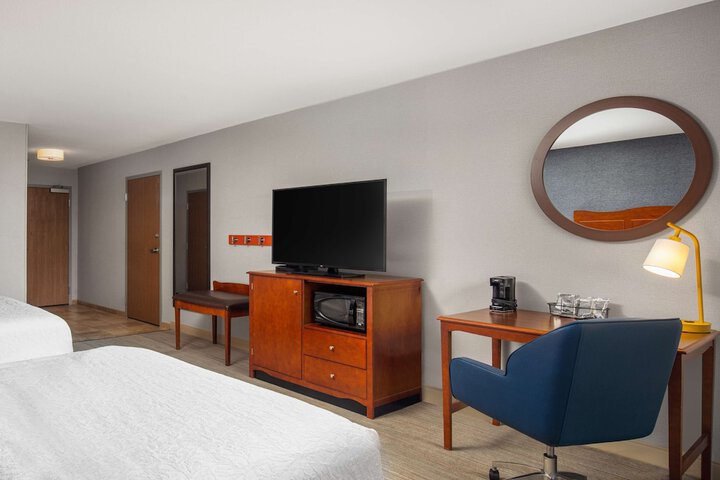 Room 18 of 48