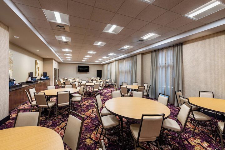 Courtyard by Marriott Winston - Salem Downtown