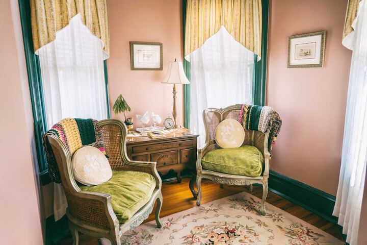 Room 42 of 60