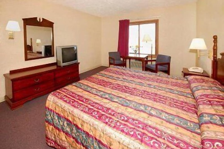 Room 16 of 37