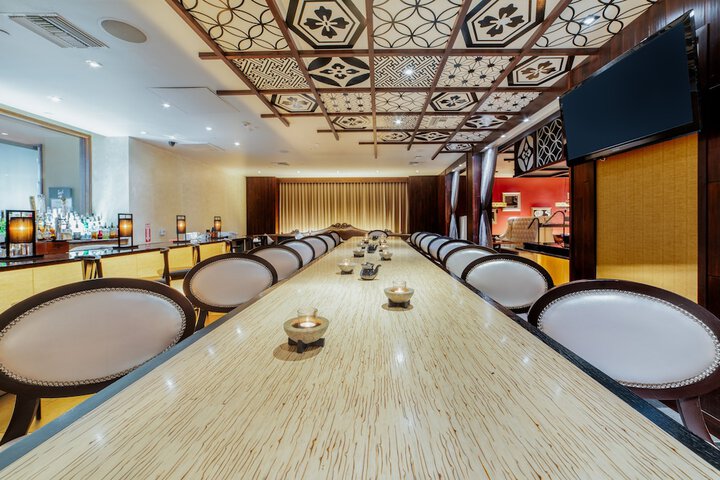 Lounge 52 of 70