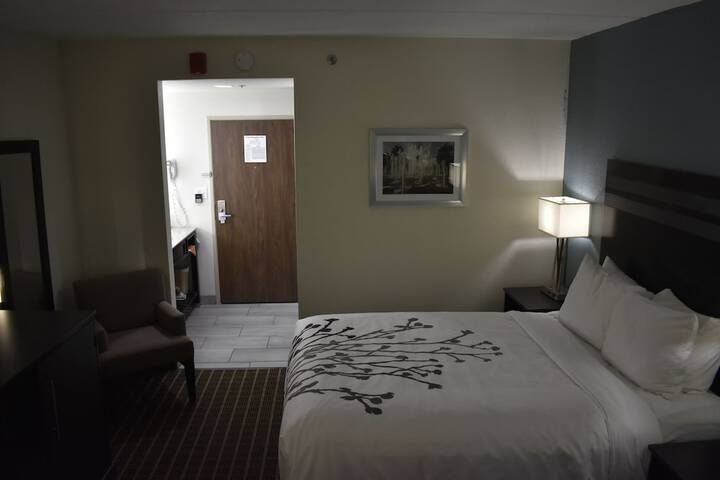 Room 49 of 142