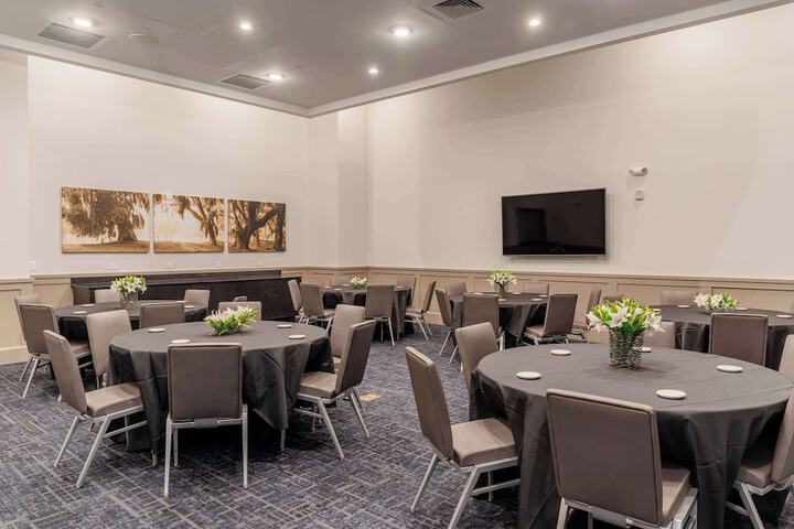 TRYP by Wyndham Savannah Downtown / Historic District