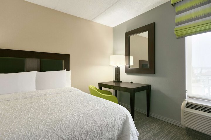 Hampton Inn & Suites Houston / Clear Lake-Nasa Area