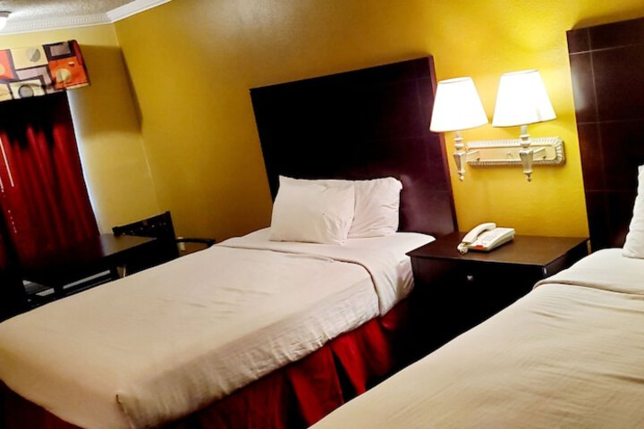Room 22 of 34
