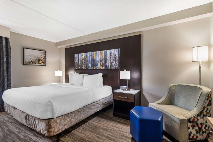 Room 10 of 27