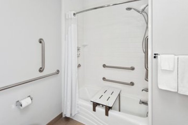 Room 45 of 124