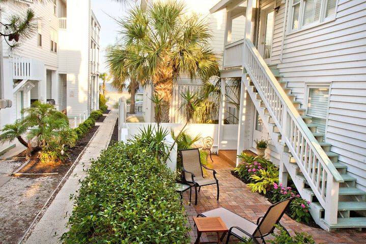 DeSoto Beach Gardens