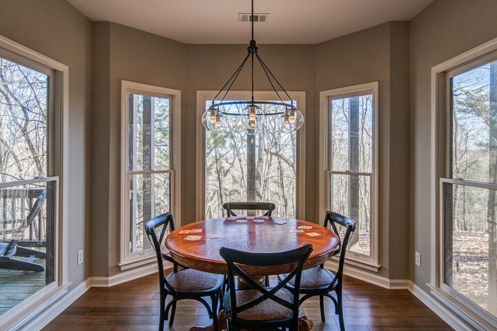 Luxury Mountain Home in Big Canoe! Golf / Lake / EV / Game Room!