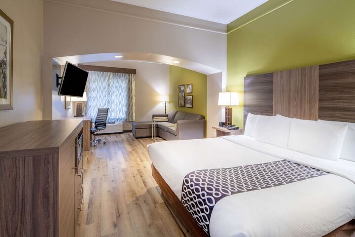 La Quinta Inn & Suites by Wyndham Atlanta Stockbridge