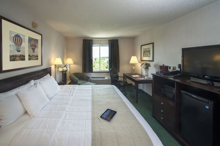 Meadowlands Plaza Hotel